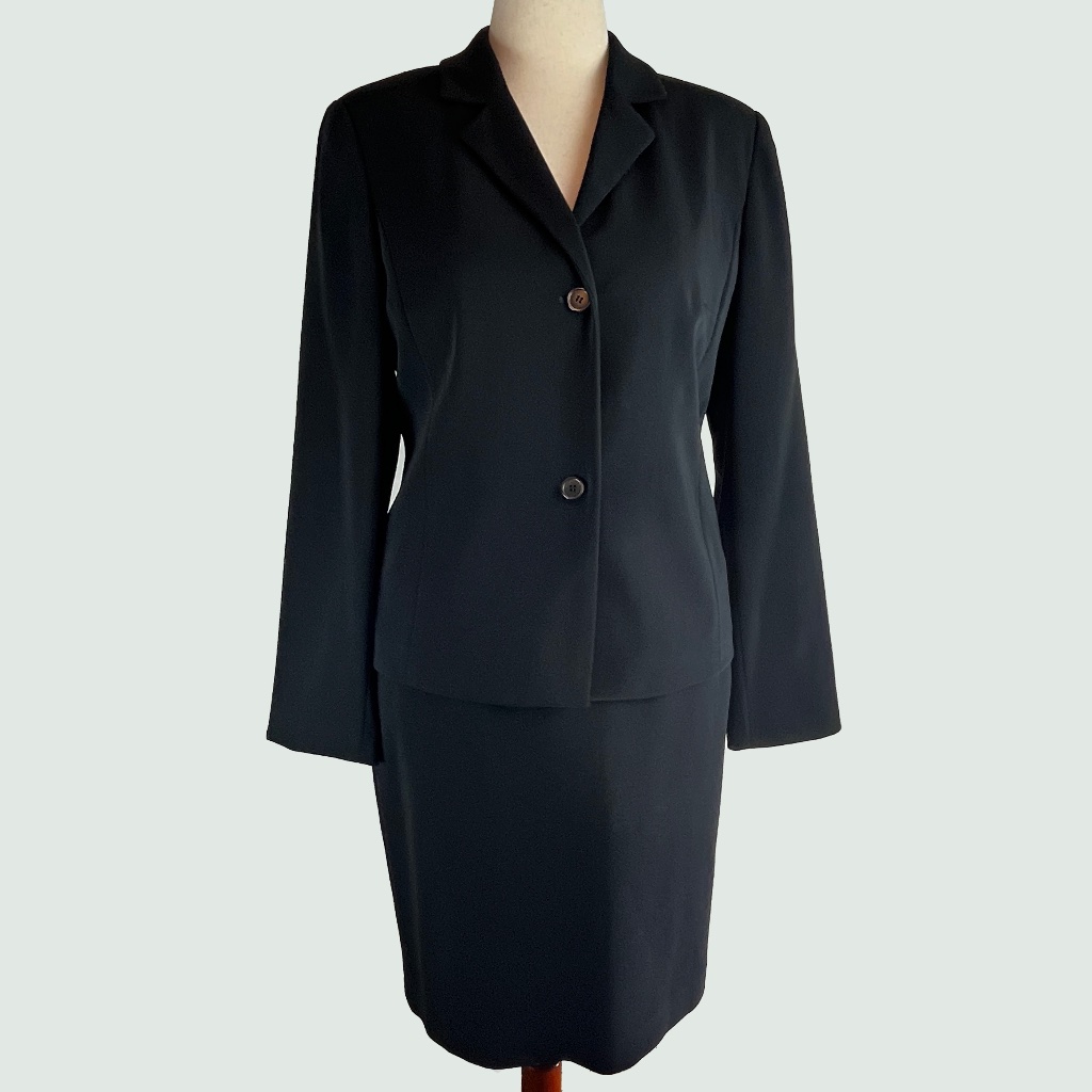 Vintage Gianni Essentials 2 Piece Black Jacket Skirt Suit Set Size 12